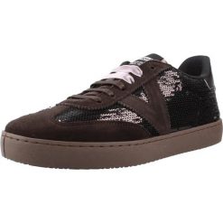 Buty VICTORIA 1126246V Brązowy. Brązowe trekkingi VICTORIA, ze skóry, trekkingowe. Za 323.99 zł.