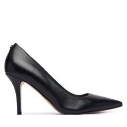 Szpilki Guess. Czarne szpilki Guess, z aplikacjami, bez obcasa, na szpilce, bez zapięcia. Za 674.99 zł.