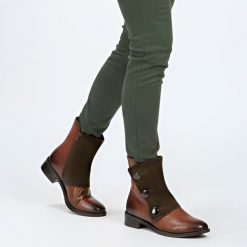 Brązowe Botki Maciejka Eleganckie Skórzane Buty Damskie. Brązowe botki Maciejka, bez wzorów, ze skóry, bez obcasa, bez zapięcia. Za 339.00 zł.