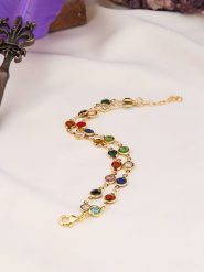 L'Atelier de Gaia Pozłacana bransoletka z kryształami rozmiar: onesize. Żółte bransoletki L'Atelier de Gaia, z kryształem, pozłacane. Za 70.41 zł.