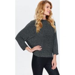 SWETER OVERSIZE Z BŁYSZCZĄCEJ DZIANINY. Swetry marki TOP SECRET. W wyprzedaży za 59.99 zł.