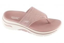 Japonki damskie, Go Walk Arch Fit 2.0 Sandal - Carrie. Brązowe klapki Skechers, bez wzorów, z materiału, bez obcasa. Za 229.99 zł.