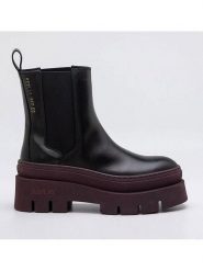 Replay Skórzane botki w kolorze czarno-czerownym rozmiar: 36. Czarne botki Replay, bez wzorów, bez obcasa, bez zapięcia. Za 404.99 zł.