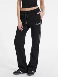 Guess Jeans Spodnie materiałowe 176211 Czarny Slim Fit. Czarne spodnie materiałowe Guess Jeans, xs, z aplikacjami, z jeansu. Za 349.00 zł.