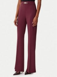 Artigli Spodnie materiałowe ACPA002994 Bordowy Regular Fit. Czerwone spodnie materiałowe Artigli, bez wzorów, z materiału. Za 429.99 zł.