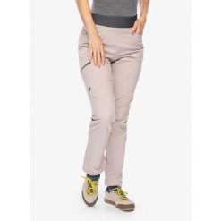 Spodnie trekkingowe damskie Black Diamond Alpine Light Pants. Brązowe spodnie sportowe Black Diamond, na lato, m, bez wzorów, trekkingowe. Za 345.99 zł.