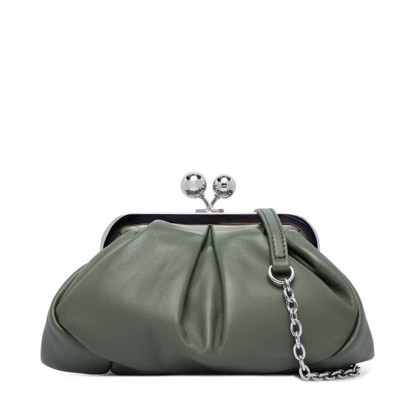 Torebka Weekend Max Mara. Zielone torebki klasyczne Weekend Max Mara, bez wzorów, bez dodatków. Za 1,339.00 zł.