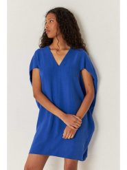 SKFK Sukienka "Leiun" w kolorze niebieskim rozmiar: 36. Niebieskie sukienki SKFK, bez wzorów, bez kołnierzyka, bez ramiączek, mini. Za 260.99 zł.