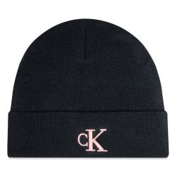 Czapka Calvin Klein. Czarne czapki Calvin Klein, bez wzorów. Za 129.99 zł.