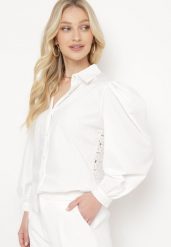 Biała Bawełniana Koszula z Ażurowymi Wstawkami i Bufiastymi Rękawami Lavandia. Białe koszule Born2be, m, w ażurowe wzory, z bawełny, eleganckie, bez kołnierzyka, bez ramiączek. Za 79.99 zł.