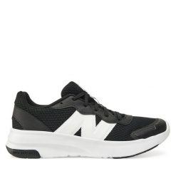 Buty do biegania New Balance. Czarne obuwie sportowe New Balance, bez zapięcia, do biegania. Za 229.99 zł.