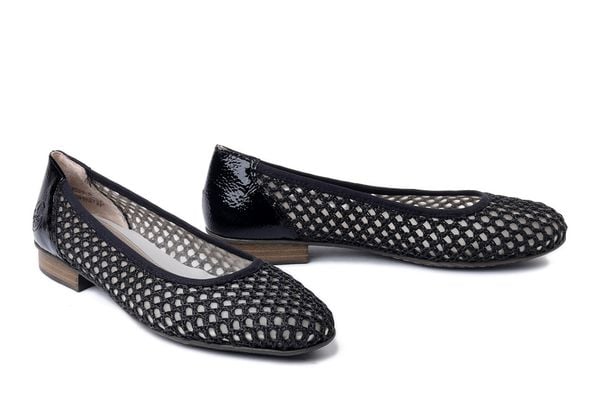 RIEKER 51960-00 black, baleriny damskie. Czarne baleriny Rieker, bez wzorów, bez obcasa, na obcasie. Za 209.93 zł.