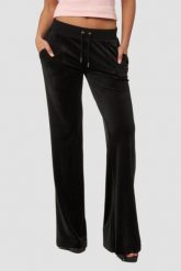 JUICY COUTURE Czarne spodnie dresowe damskie Layla Low Rise, Rozmiar XS. Czarne spodnie dresowe Juicy Couture, s, bez wzorów, z dresówki. W wyprzedaży za 379.99 zł.