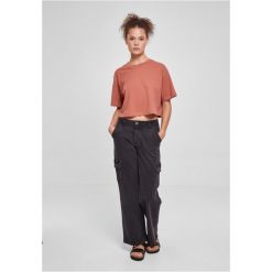 Koszulka damska krótka ovesize Urban Classics. Brązowe bluzki Urban Classics, bez wzorów, bez kołnierzyka, bez ramiączek. W wyprzedaży za 39.00 zł.