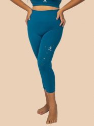 Anaissa Legginsy sportowe "Namasté" w kolorze niebieskim rozmiar: M/L. Niebieskie legginsy Anaissa, l, bez wzorów, z podwyższonym stanem. Za 100.75 zł.