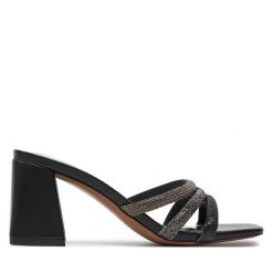 Klapki Call It Spring. Czarne klapki Call it Spring, bez wzorów, bez obcasa. Za 189.99 zł.