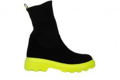 Botki Bayla-200 129 T-01 15-TB Limon 200013, Czarny, Skóra naturalna - 36. Czarne botki Bayla, bez wzorów, ze skóry, bez obcasa, bez zapięcia. W wyprzedaży za 242.10 zł.