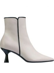 Högl Skórzane botki "Blair" w kolorze kremowym rozmiar: 37,5. Brązowe botki Högl, bez wzorów, bez obcasa, bez zapięcia. Za 500.95 zł.