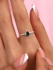 Lodie Silver Srebrny pierścionek z cyrkonią rozmiar: onesize. Szare pierścionki Lodie Silver, z cyrkonią, srebrne. Za 66.45 zł.