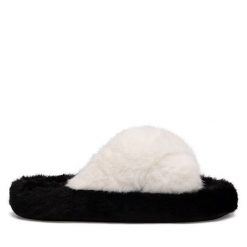 Kapcie DeeZee. Białe obuwie domowe DeeZee, bez wzorów, bez zapięcia. Za 59.99 zł.