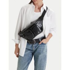 Torebka G-Star Raw. Czarne torebki klasyczne G-Star Raw, bez wzorów, bez dodatków. Za 219.99 zł.