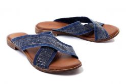 ARTIKER RELAKS 44C0203 jeans, klapki damskie. Niebieskie klapki Artiker Relaks, bez wzorów, z jeansu, bez obcasa. Za 132.93 zł.