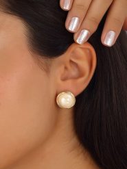 Luja Bijoux Pozłacane kolczyki-wkrętki z cyrkoniami i perłami rozmiar: onesize. Żółte kolczyki Luja Bijoux, z cyrkonią, pozłacane. Za 74.81 zł.