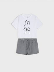 Bawełniana piżama dwuczęściowa z nadrukiem Miffy - kremowy. Białe piżamy Sinsay, bez wzorów, z bawełny, bez ramiączek. Za 39.99 zł.