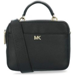 Michael Kors torebka damska Tracolla czarny. Czarne torebki klasyczne Michael Kors, bez wzorów, bez dodatków. W wyprzedaży za 810.00 zł.