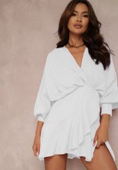 Biała Sukienka Barbeina. Białe sukienki Renee, m, bez wzorów, bez kołnierzyka, bez ramiączek, mini, kopertowe. Za 119.99 zł.