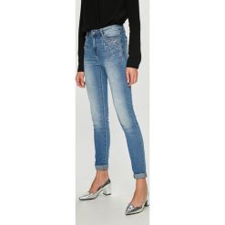 Morgan - Jeansy Paola. Niebieskie jeansy Morgan, m, bez wzorów. W wyprzedaży za 199.90 zł.