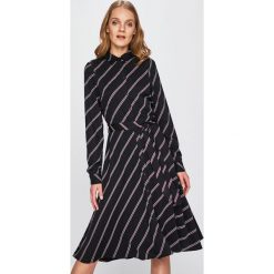 Vero Moda - Sukienka. Niebieskie sukienki Vero Moda, na co dzień, s, bez wzorów, z materiału, casualowe, bez kołnierzyka, bez ramiączek, maxi, proste. W wyprzedaży za 119.90 zł.