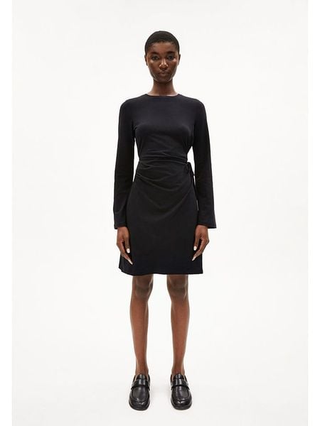 Armedangels Sukienka "Ceetaa" w kolorze czarnym rozmiar: L. Czarne sukienki ARMEDANGELS, l, bez wzorów, z bawełny, bez kołnierzyka, bez ramiączek, mini. Za 149.95 zł.