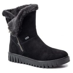Botki Rieker. Czarne botki Rieker, bez wzorów, bez obcasa, na płaskiej podeszwie, bez zapięcia. Za 399.99 zł.