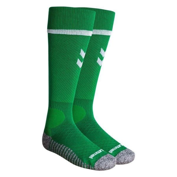Skarpetki Dania 2022/23. Zielone skarpety Hummel, bez wzorów. Za 108.50 zł.