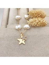 Nakkash Pozłacana bransoletka z perłami syntetycznymi rozmiar: onesize. Żółte bransoletki Nakkash, z perłą, pozłacane. Za 43.99 zł.