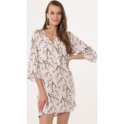 Jasnoróżowa Tunika Underlying. Białe tuniki Born2be, na randkę, l, bez wzorów, bez kołnierzyka, bez ramiączek. Za 49.99 zł.