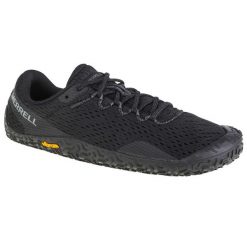 Buty do biegania damskie Merrell Vapor Glove 6. Czarne trekkingi Merrell, z materiału, do biegania. Za 449.99 zł.