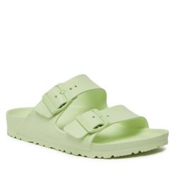 Klapki Birkenstock. Zielone klapki Birkenstock, bez wzorów, bez obcasa. Za 249.99 zł.