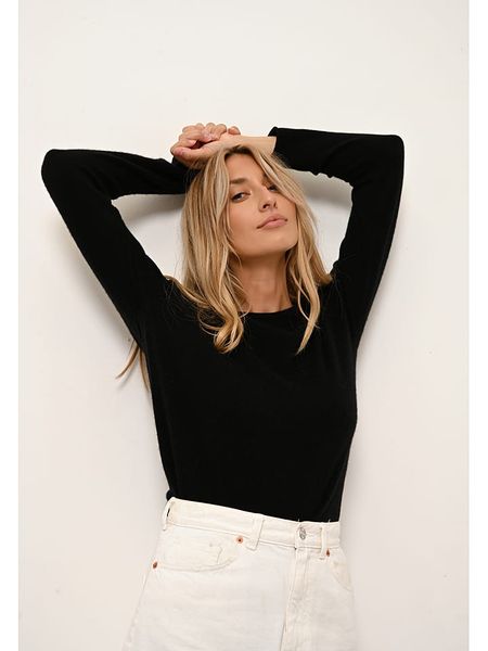 Just Cashmere Kaszmirowy sweter "Grace" w kolorze czarnym rozmiar: M. Czarne swetry Just Cashmere, m, bez wzorów, z kaszmiru, bez ramiączek. Za 340.99 zł.