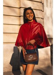 Victor & Hugo Paris Skórzana torebka "Nour" w kolorze brązowym - 20 x 14 x 5 cm rozmiar: onesize. Brązowe torby na ramię Victor & Hugo Paris, bez wzorów, z materiału, na ramię, bez dodatków. Za 304.99 zł.