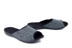 BEFADO 255D 004 niebieski, kapcie damskie. Niebieskie obuwie domowe Befado, bez wzorów, bez zapięcia. Za 64.99 zł.