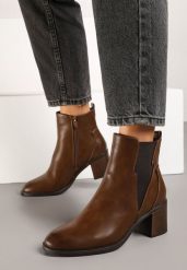 Brązowe Botki na Obcasie w Stylu Sztybletów Ozdobione Piorunem Alzinna. Brązowe botki Born2be, bez wzorów, z jeansu, bez obcasa, na obcasie, bez zapięcia. Za 139.99 zł.