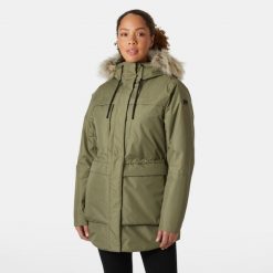 Parka dla kobiet Helly Hansen Coastal. Zielone parki Helly Hansen, na zimę, bez kaptura. W wyprzedaży za 1,053.50 zł.