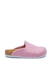 Comfortfusse Wełniane kapcie w kolorze jasnoróżowym rozmiar: 40. Różowe obuwie domowe Comfortfüße, bez wzorów, z materiału, z okrągłym noskiem, bez zapięcia. Za 254.95 zł.