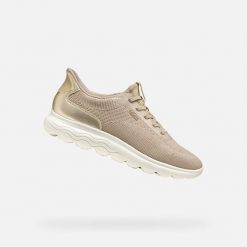 Buty GEOX D SPHERICA PLUS Jasnobrązowy. Brązowe trekkingi Geox, z materiału, do biegania. Za 450.25 zł.