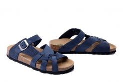 DR. BRINKMANN 701006-05 blau, klapki damskie. Niebieskie klapki Dr. Brinkmann, bez wzorów, ze skóry, bez obcasa. Za 246.42 zł.