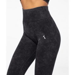 Legginsy Bezszwowe sportowe dla kobiet Carpatree Yasmine z wysokim stanem. Czarne legginsy sportowe Carpatree, xs, bez wzorów, z materiału, z podwyższonym stanem, na fitness i siłownię. Za 171.99 zł.
