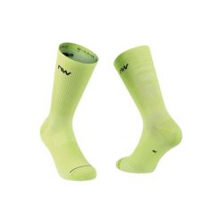 Skarpety rowerowe NORTHWAVE Extreme Pro Sock. Żółte skarpety Northwave, bez wzorów. Za 65.00 zł.