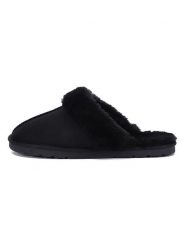 ISLAND BOOT Kapcie "Emesta" w kolorze czarnym rozmiar: 37. Czarne obuwie domowe Island Boot, bez wzorów, bez zapięcia. Za 109.95 zł.